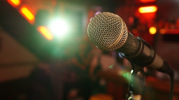 microphone-3989881__340.jpg