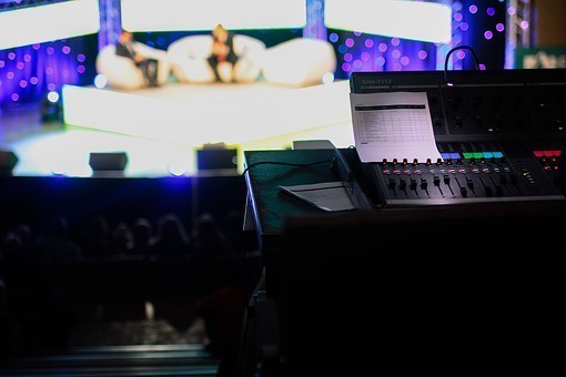talk-show-1149788__340.jpg